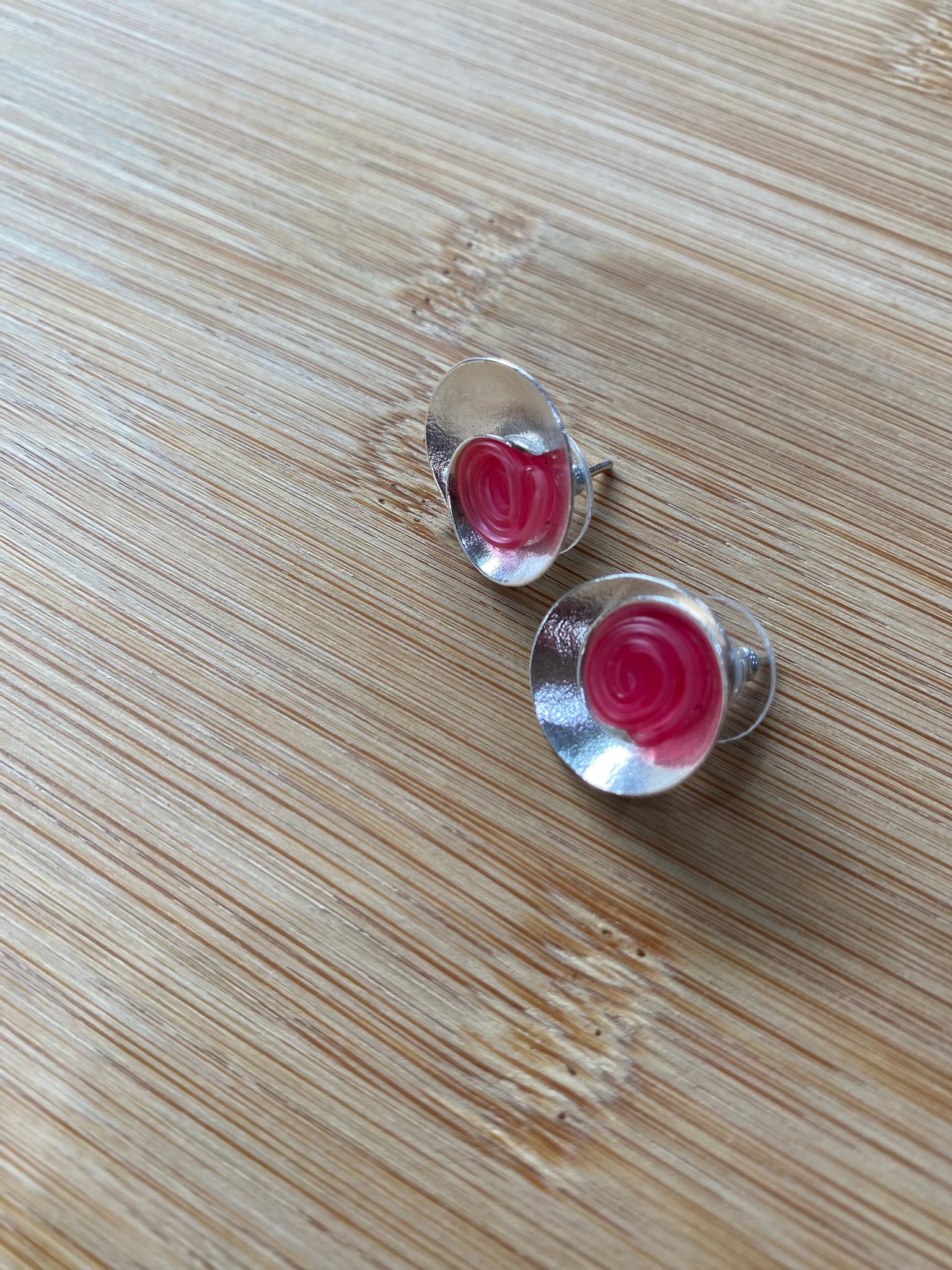 Spiral silver Studs Pink