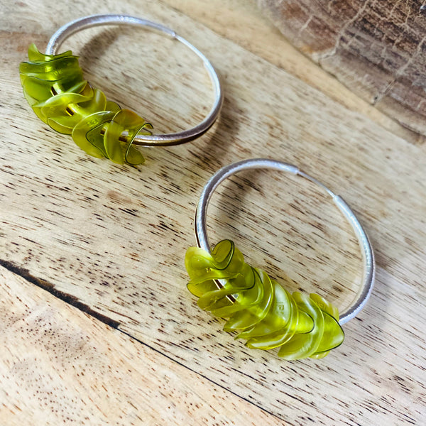 Sanapdragon lime silver hoops