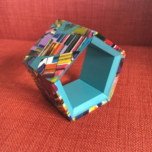 Pentagonal resin bracelet
