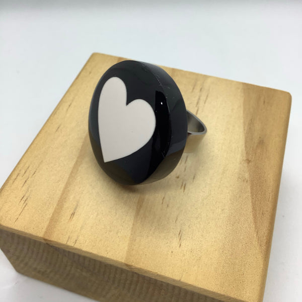 Hearts resin ring